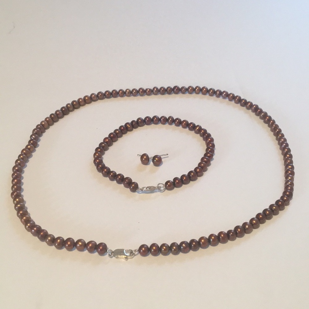 Chocolate pearl necklace, earrings, and bracelet